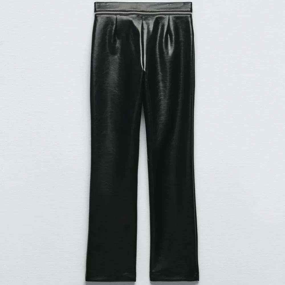Nwt Zara Faux leather zippered pants/ Zara black evening pants - Picture 2 of 7